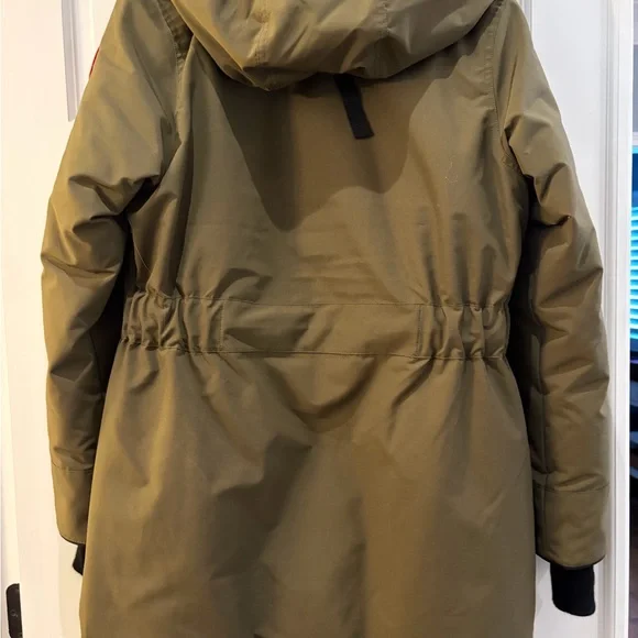 Canada Goose expedition parka - Picture 2 of 4